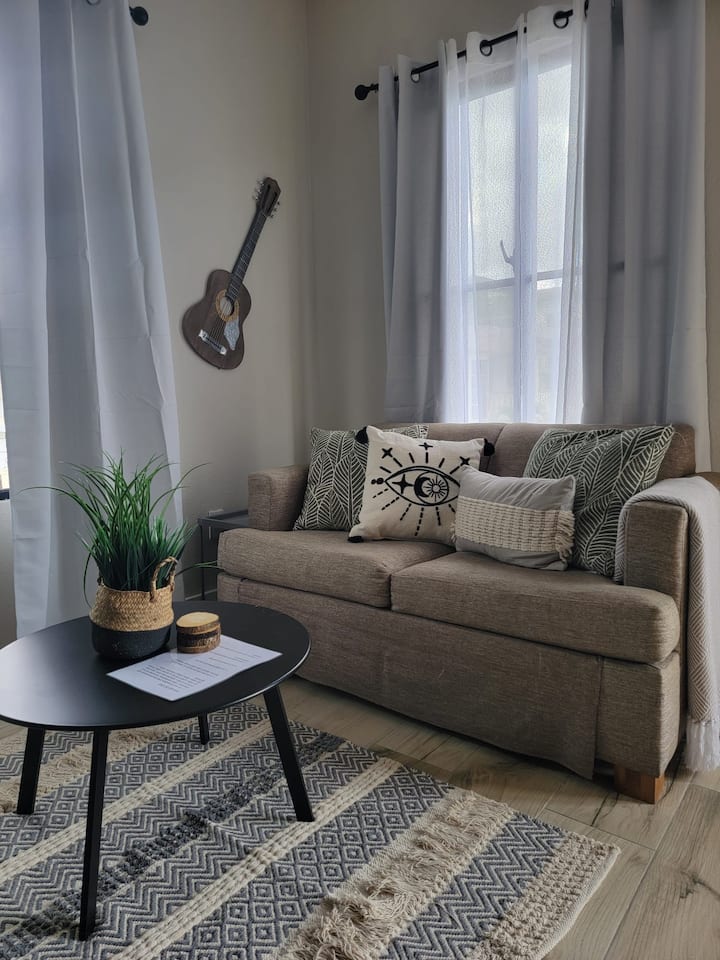 Apartment Breezes of the Yaque River